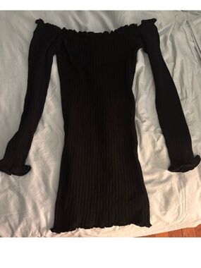NWOT Black Off-Shoulder Ribbed Long Sleeve Dress Size Small